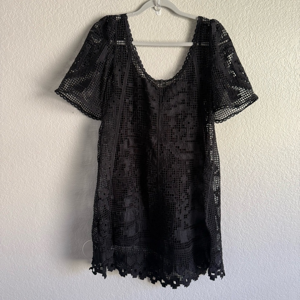 FARM Rio Black Lace Dress Black Pineapple Guipure Mini Dress - Picture 6 of 8